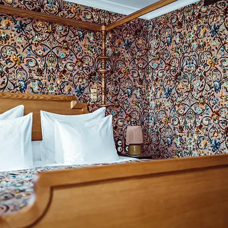 Eldorado 4* Paris